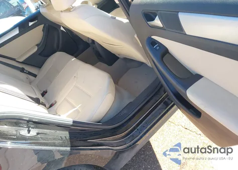 2013 Volkswagen Jetta 2.5L Se from USA, damaged, VIN 3VWDX7AJ7DM442223